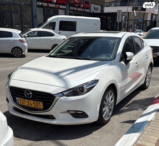 מודעת רכב מאזדה 3