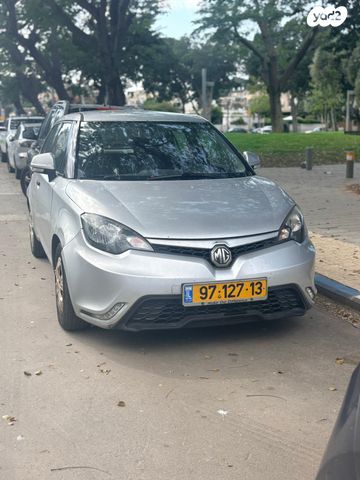מודעת רכב אם ג'י MG3