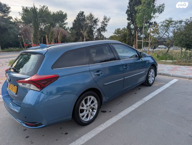 מודעת רכב טויוטה אוריס