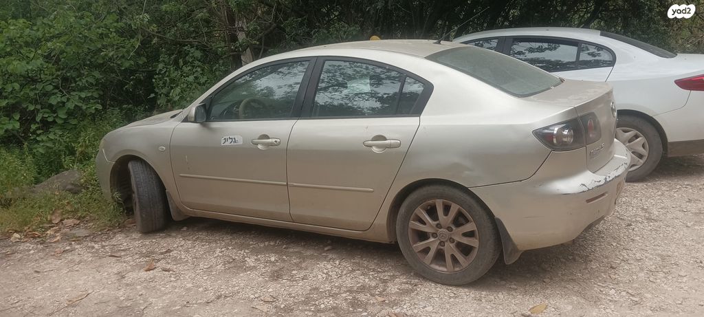 מודעת רכב מאזדה 3