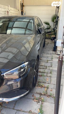 מודעת רכב מרצדס-בנץ E-class