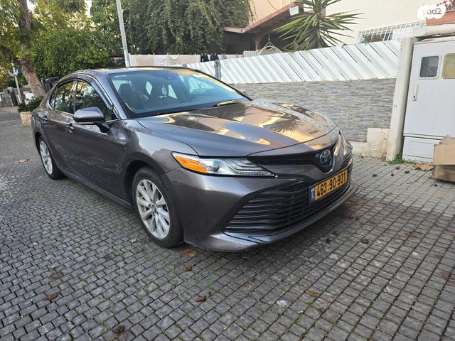 מודעת רכב טויוטה קאמרי