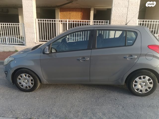 מודעת רכב יונדאי i20