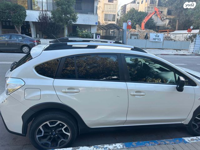 מודעת רכב סובארו XV