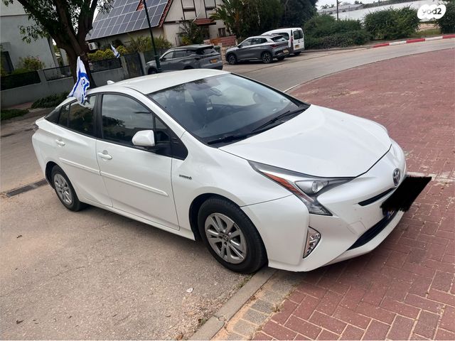 מודעת רכב טויוטה פריוס