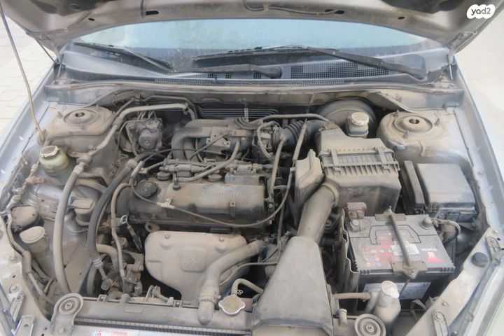 מודעת רכב מיצובישי לנסר