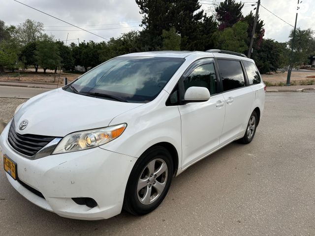 מודעת רכב טויוטה סיינה