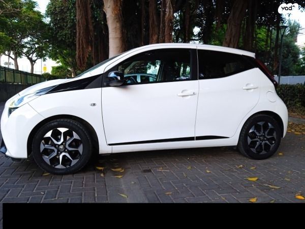 מודעת רכב טויוטה אייגו