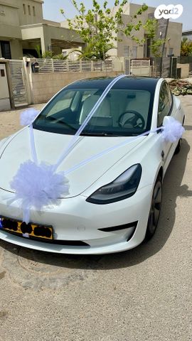 מודעת רכב טסלה מודל 3