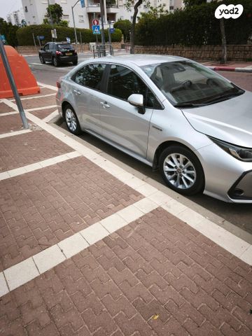 מודעת רכב טויוטה קורולה