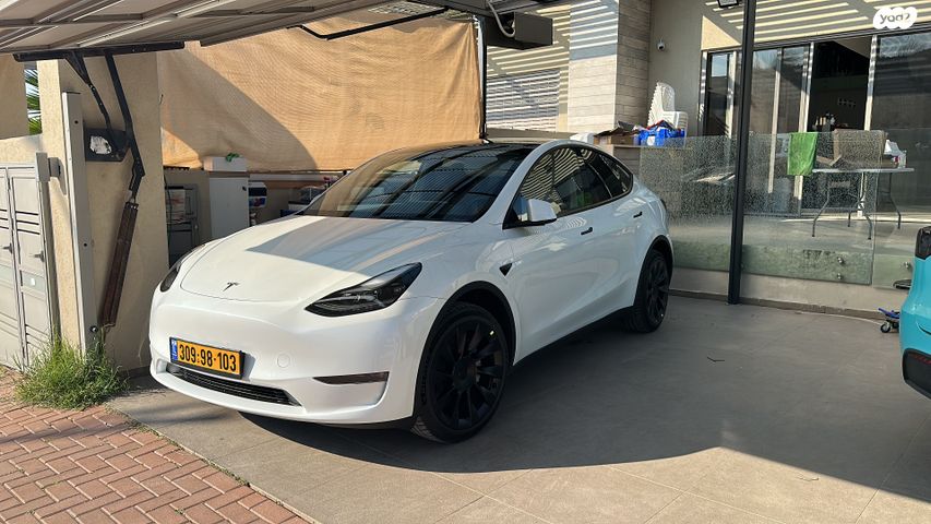 מודעת רכב טסלה מודל Y