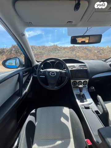 מודעת רכב מאזדה 3