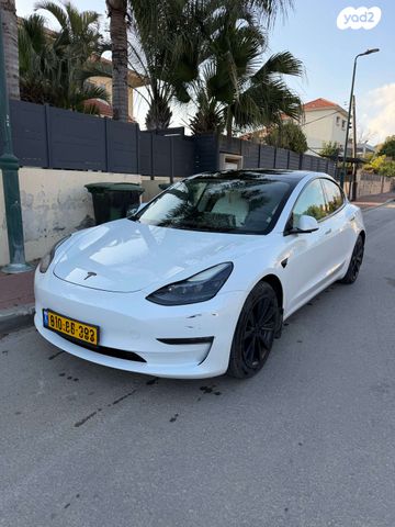 מודעת רכב טסלה מודל 3