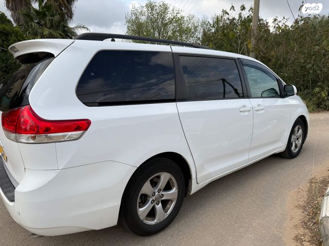 מודעת רכב טויוטה סיינה