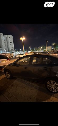 מודעת רכב מאזדה 2