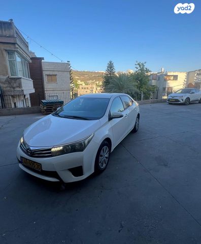 מודעת רכב טויוטה קורולה