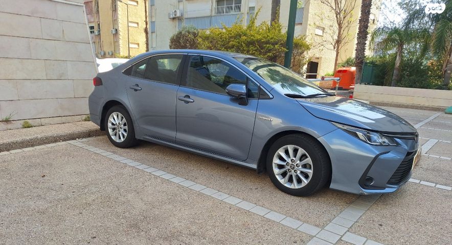 מודעת רכב טויוטה קורולה