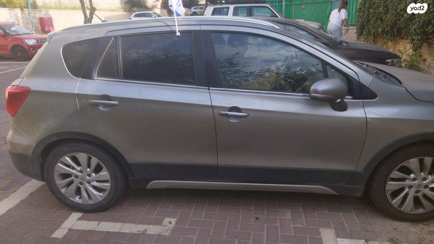 מודעת רכב סוזוקי קרוסאובר