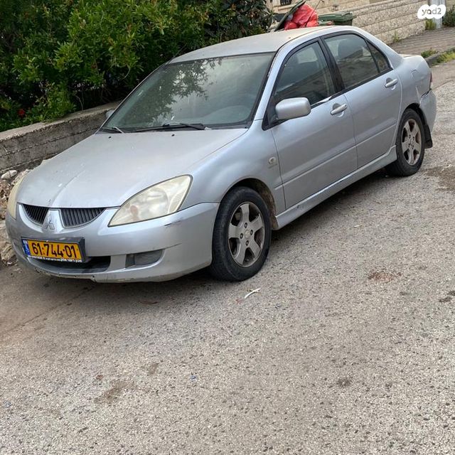 מודעת רכב מיצובישי לנסר