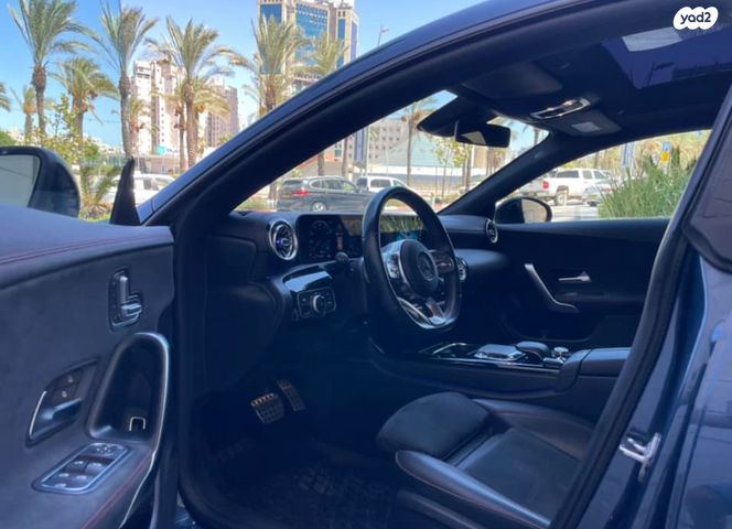 מודעת רכב מרצדס-בנץ CLA