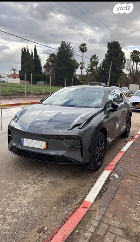 מודעת רכב זיקר X