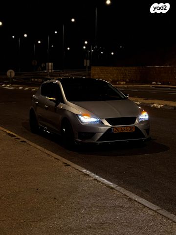 מודעת רכב סיאט לאון