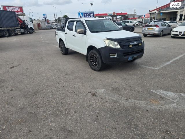 מודעת רכב איסוזו די-מקס