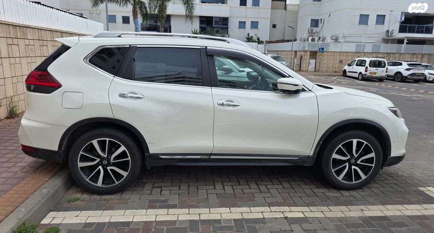 מודעת רכב ניסאן אקס טרייל