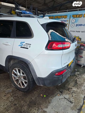 מודעת רכב ג'יפ צ'ירוקי