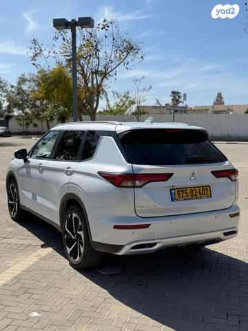 מודעת רכב מיצובישי אאוטלנדר 2