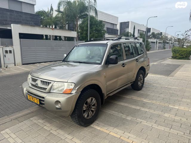 מודעת רכב מיצובישי פג'רו