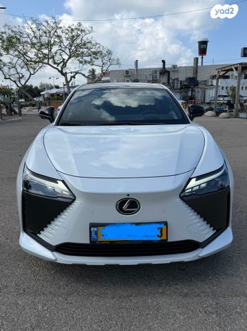 מודעת רכב לקסוס RZ