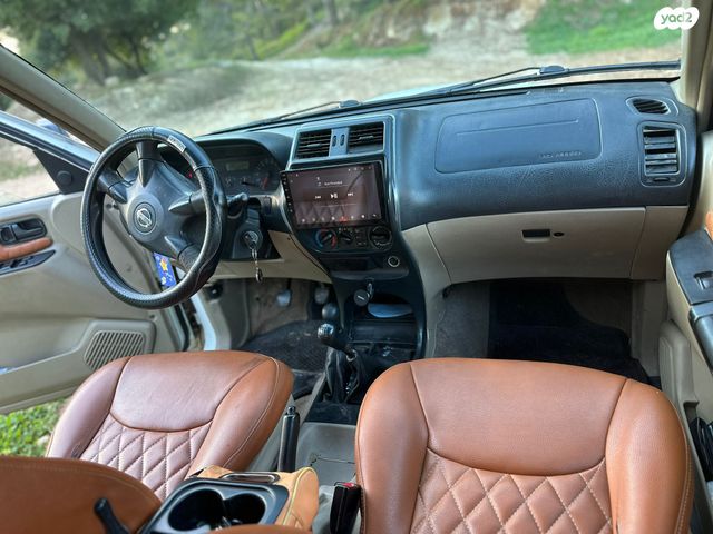 מודעת רכב ניסאן טראנו