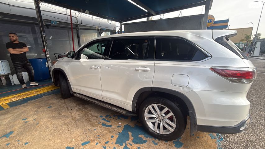 מודעת רכב טויוטה היילנדר