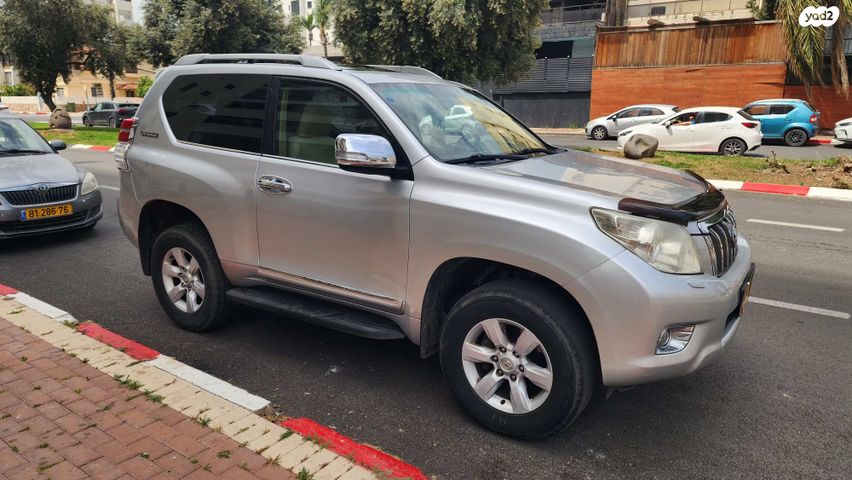 מודעת רכב טויוטה לנד קרוזר