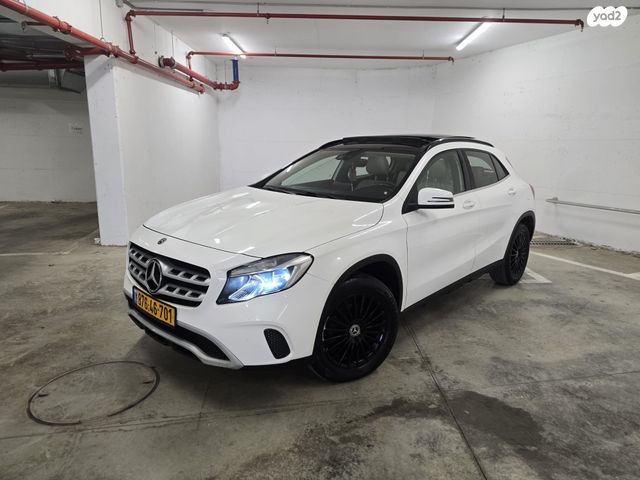 מודעת רכב מרצדס-בנץ GLA