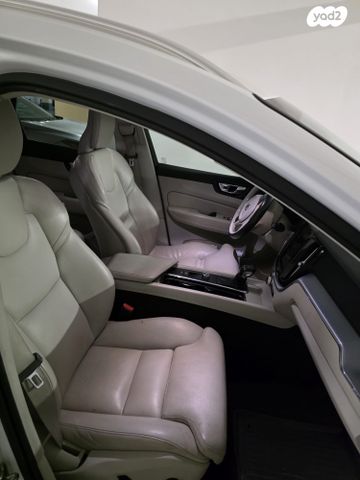 מודעת רכב וולוו XC60