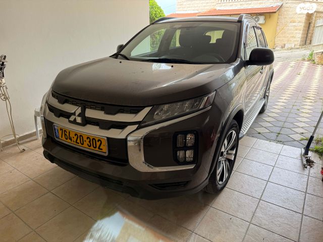 מודעת רכב מיצובישי ASX