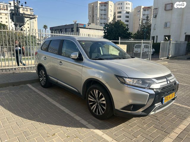 מודעת רכב מיצובישי אאוטלנדר