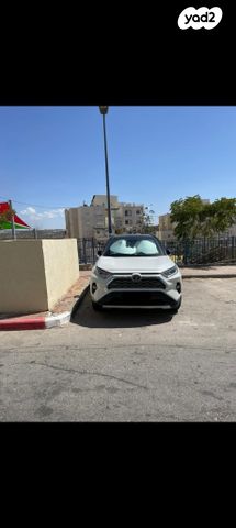 מודעת רכב טויוטה RAV4