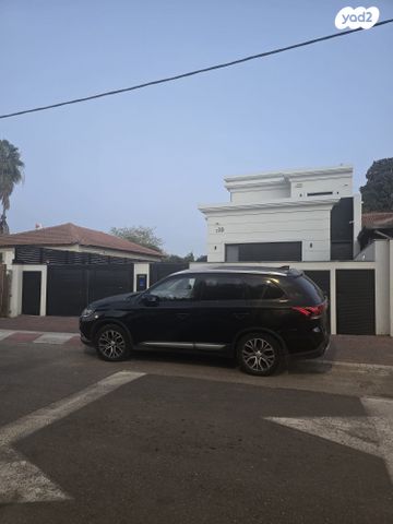 מודעת רכב מיצובישי אאוטלנדר