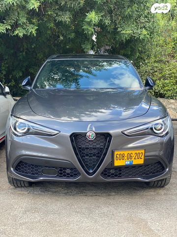 מודעת רכב אלפא רומיאו סטלביו