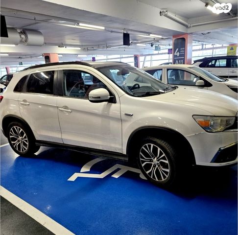 מודעת רכב מיצובישי ASX