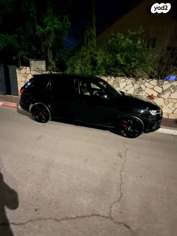 מודעת רכב אאודי Q7