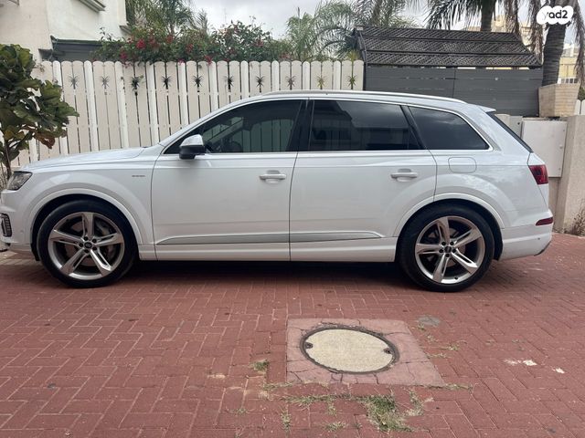 מודעת רכב אאודי Q7