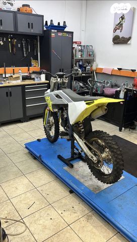 מודעת רכב הוסקוורנה אחר