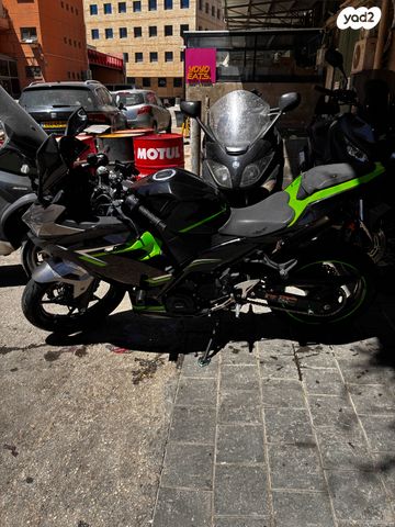 מודעת רכב קאוואסאקי נינג'ה 400