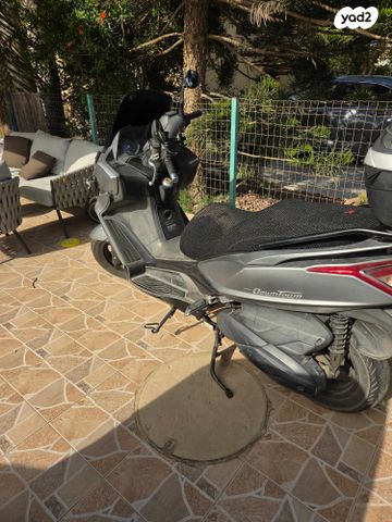 מודעת רכב קימקו דאון-טאון 250ABS