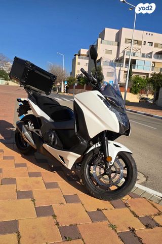 מודעת רכב הונדה אינטגרה 750