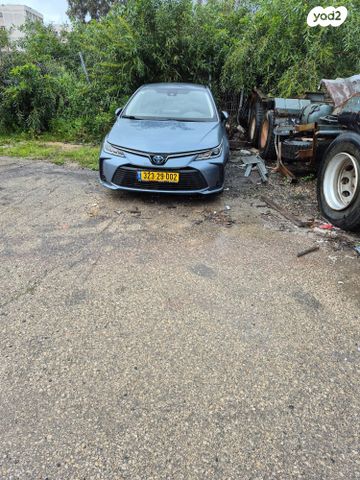 מודעת רכב טויוטה קורולה